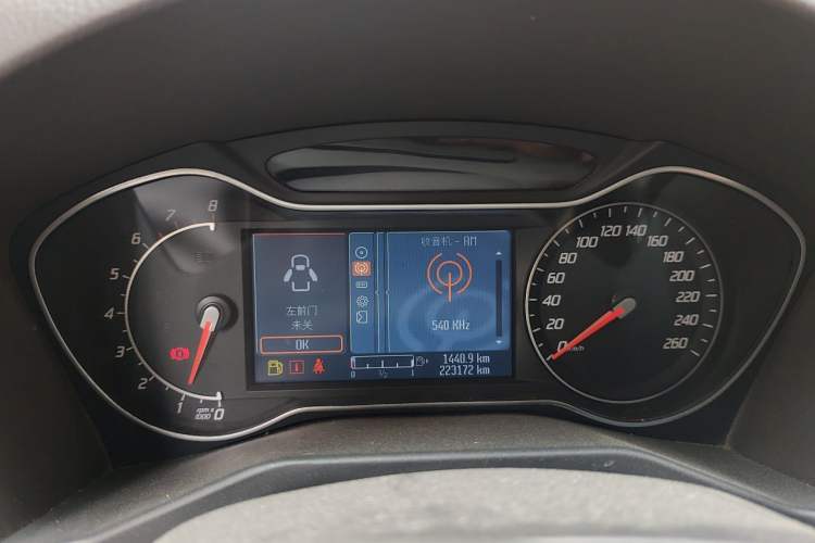 Used Ford Mondeo 2011 2.0L GTDi 200 Fashion Edition Instrument Cluster