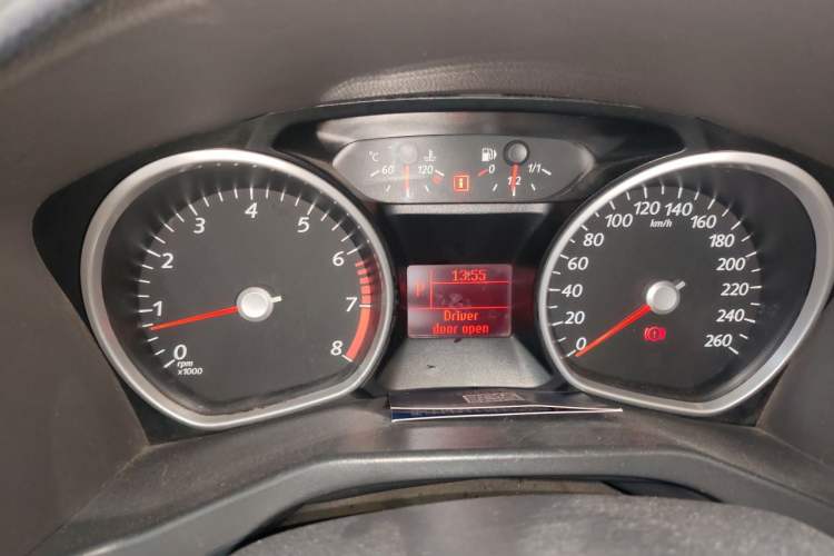 Used Ford Mondeo 2011 2.3L Fashion Edition Instrument Cluster