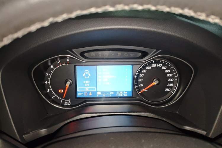 Used Ford Mondeo 2011 2.0L GTDi 200 Luxury Edition Instrument Cluster