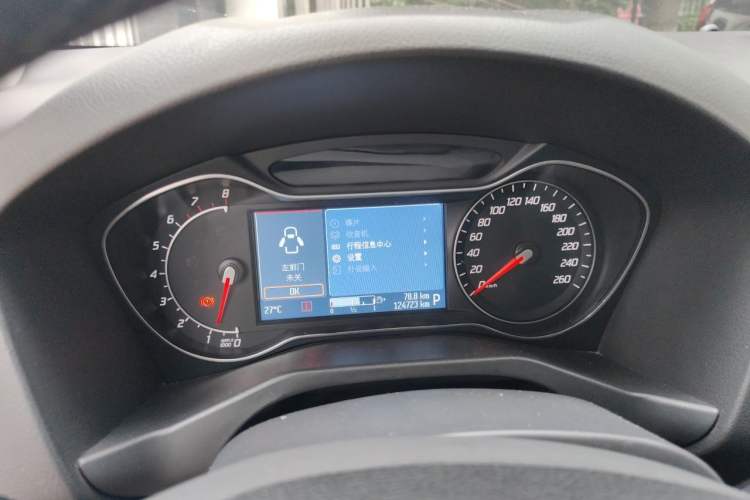 Used Ford Mondeo 2011 2.0L GTDi 200 Luxury Edition Instrument Cluster