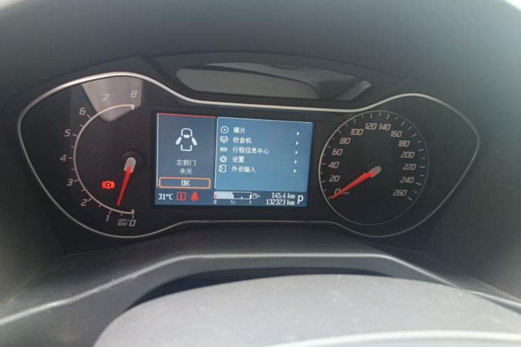 Used Ford Mondeo 2011 2.0L GTDi 200 Fashion Edition Instrument Cluster