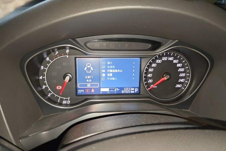 Used Ford Mondeo 2011 2.0L GTDi 200 Fashion Edition Instrument Cluster