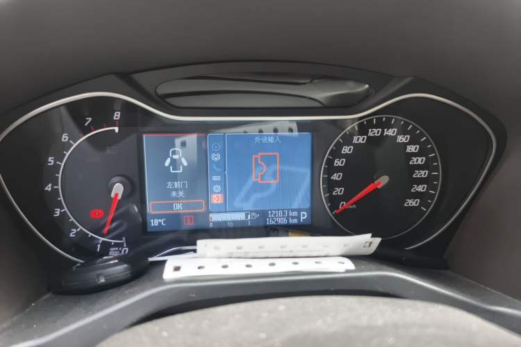 Used Ford Mondeo 2011 2.0L GTDi240 Ultimate Edition Instrument Cluster