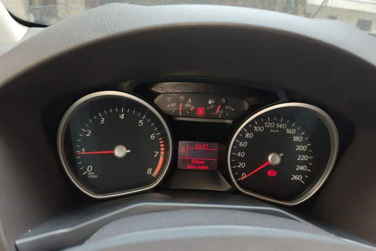 Used Ford Mondeo 2011 2.3L Fashion Edition Instrument Cluster