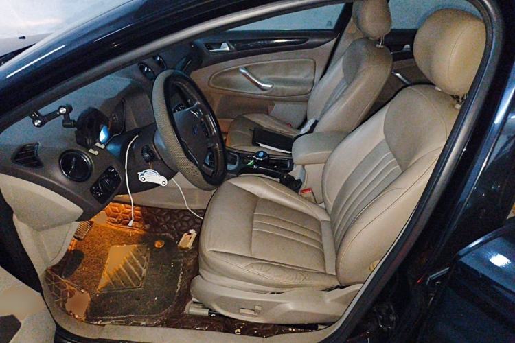 Used Ford Mondeo 2011 2.3L Luxury Model Left Front Seat