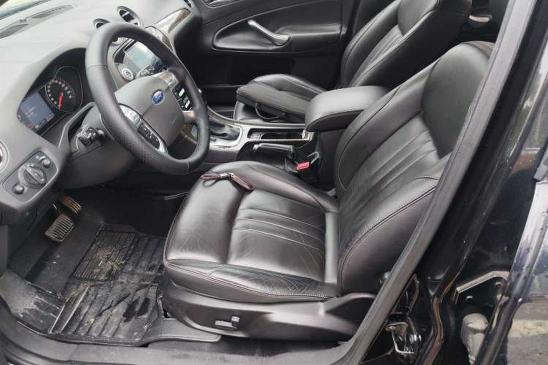 Used Ford Mondeo 2011 2.0L GTDi 200 Luxury Edition Left Front Seat