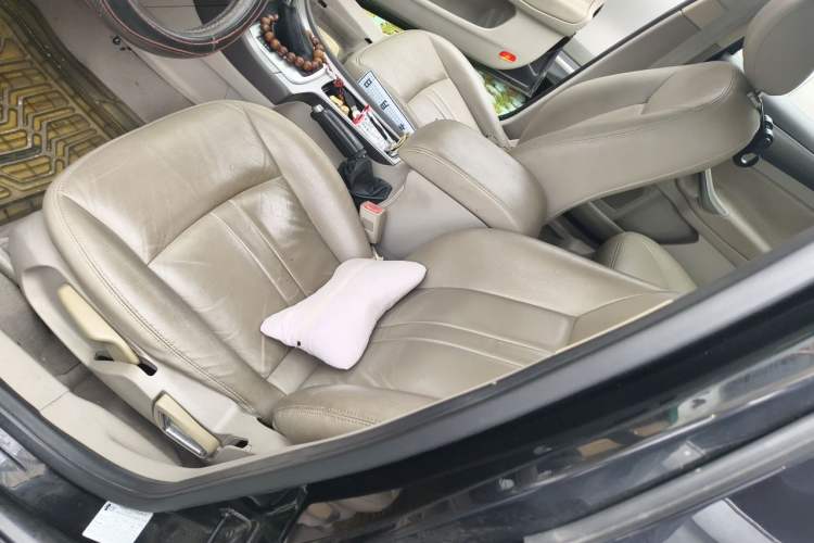 Used Ford Mondeo 2011 2.3L Fashion Edition Left Front Seat
