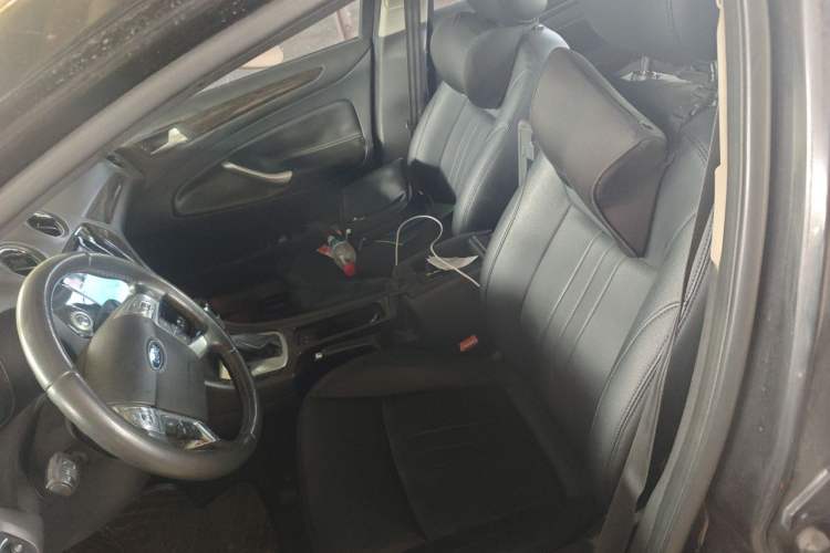 Used Ford Mondeo 2011 2.3L Luxury Model Left Front Seat