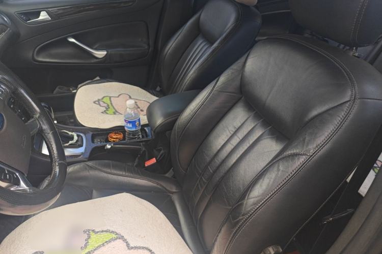 Used Ford Mondeo 2011 2.0L GTDi 200 Luxury Edition Left Front Seat