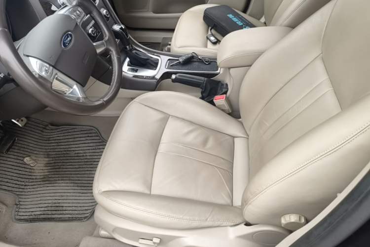 Used Ford Mondeo 2011 2.0L GTDi 200 Fashion Edition Left Front Seat