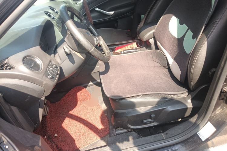 Used Ford Mondeo 2011 2.0L GTDi 200 Luxury Edition Left Front Seat