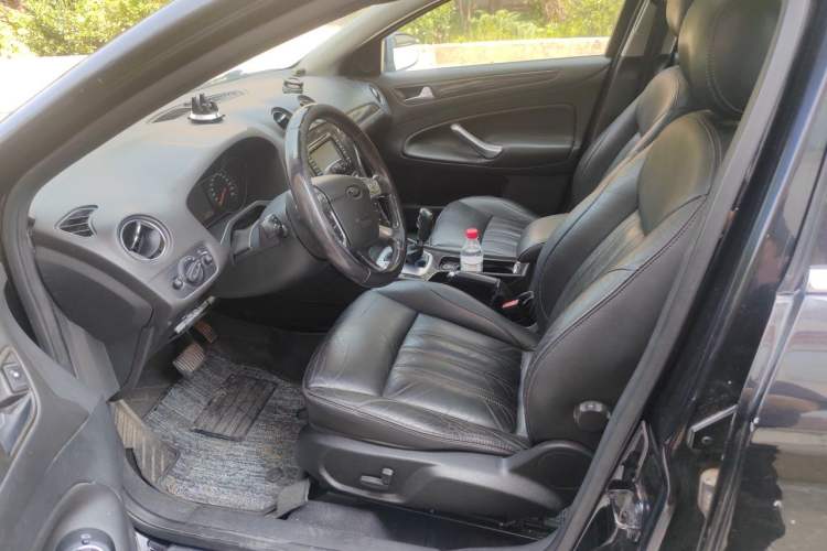 Used Ford Mondeo 2011 2.0L GTDi240 Ultimate Edition Left Front Seat