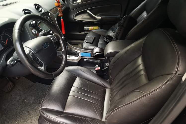 Used Ford Mondeo 2011 2.0L GTDi 200 Luxury Edition Left Front Seat