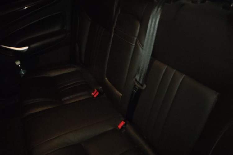 Used Ford Mondeo 2011 2.0L GTDi 200 Luxury Edition Left Rear Seat