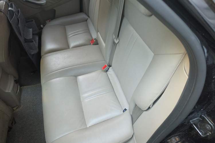 Used Ford Mondeo 2011 2.0L GTDi 200 Fashion Edition Left Rear Seat