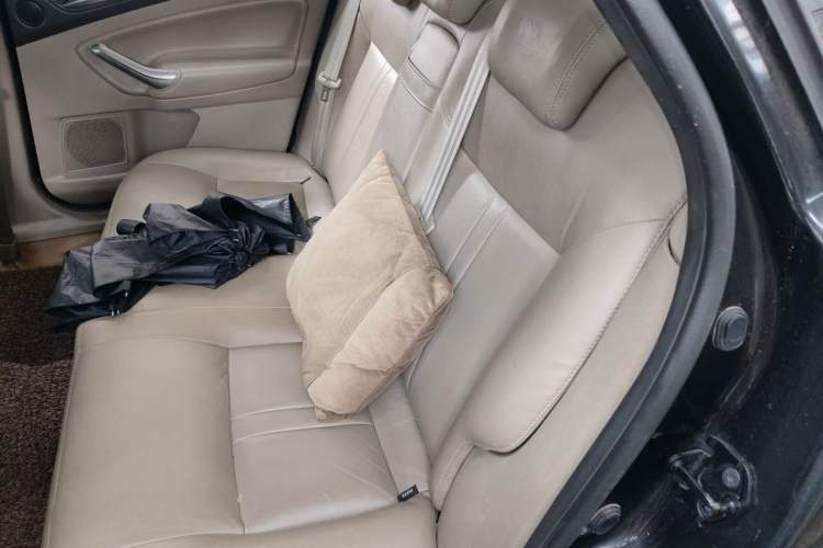 Used Ford Mondeo 2011 2.3L Fashion Edition Left Rear Seat