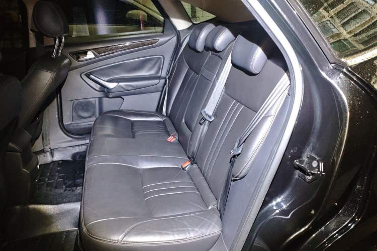 Used Ford Mondeo 2011 2.0L GTDi 200 Luxury Edition Left Rear Seat