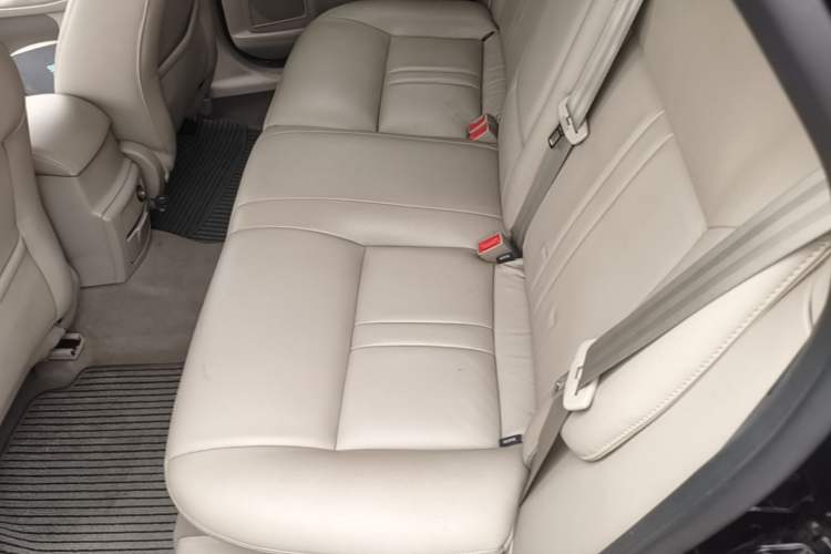 Used Ford Mondeo 2011 2.0L GTDi 200 Fashion Edition Left Rear Seat