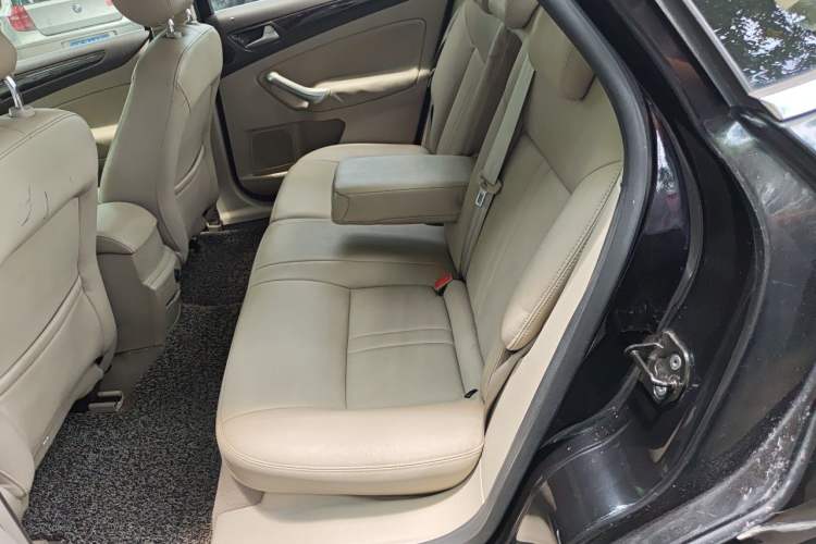 Used Ford Mondeo 2011 2.0L GTDi 200 Fashion Edition Left Rear Seat