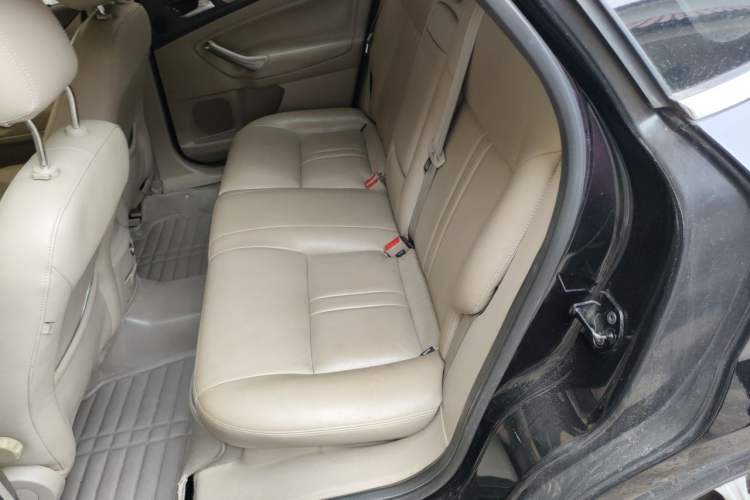 Used Ford Mondeo 2011 2.3L Fashion Edition Left Rear Seat