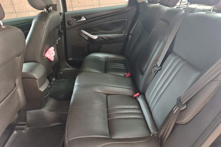 Used Ford Mondeo 2011 2.0L GTDi 200 Luxury Edition Left Rear Seat