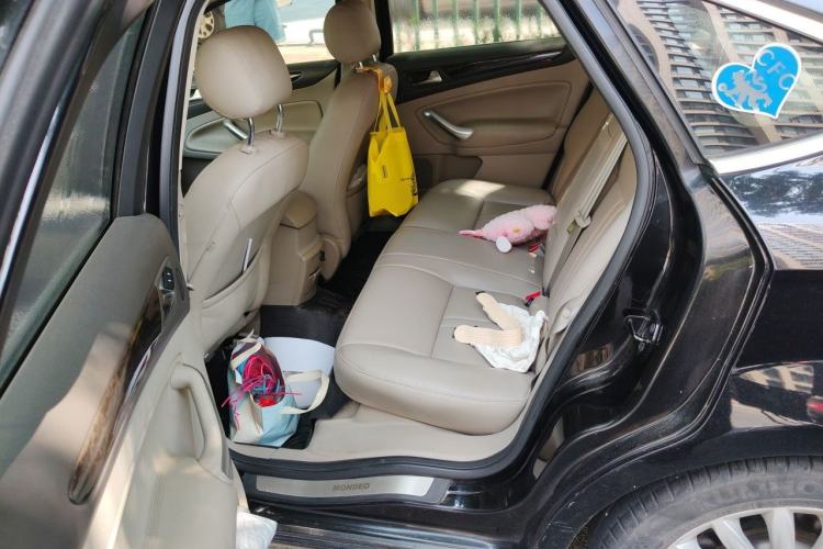 Used Ford Mondeo 2011 2.0L GTDi 200 Fashion Edition Left Rear Seat