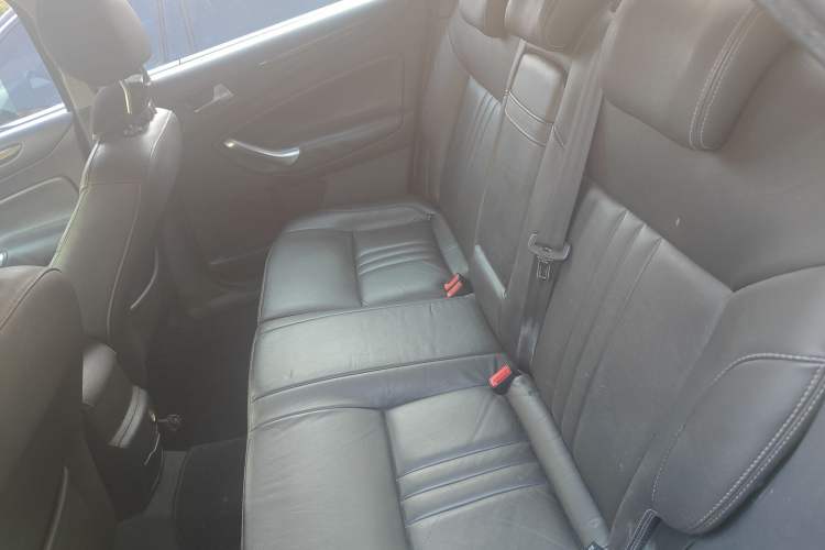 Used Ford Mondeo 2011 2.0L GTDi 200 Luxury Edition Left Rear Seat