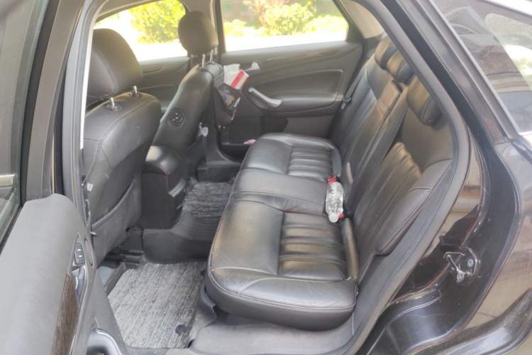 Used Ford Mondeo 2011 2.0L GTDi240 Ultimate Edition Left Rear Seat