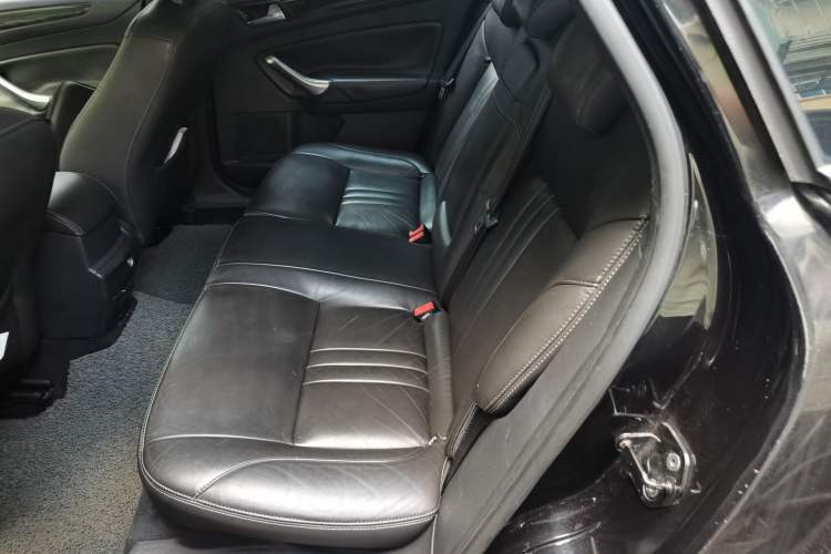 Used Ford Mondeo 2011 2.0L GTDi 200 Luxury Edition Left Rear Seat