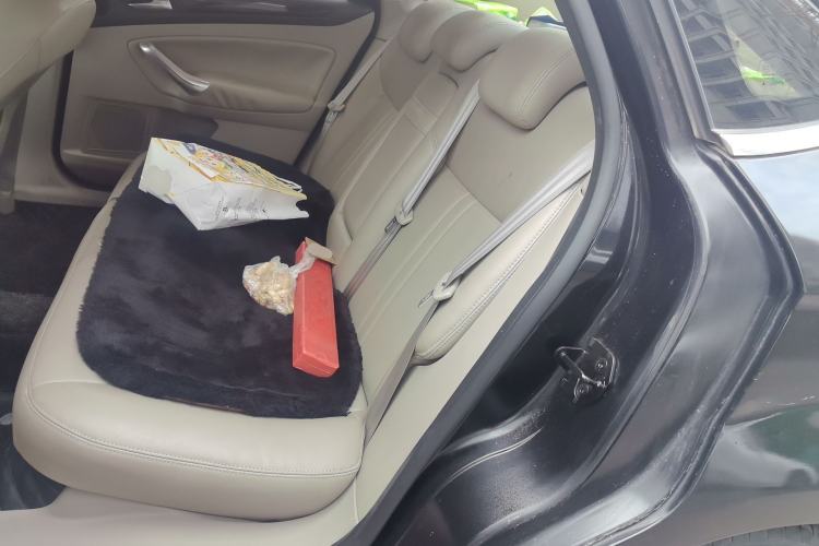 Used Ford Mondeo 2011 2.0L GTDi 200 Fashion Edition Left Rear Seat