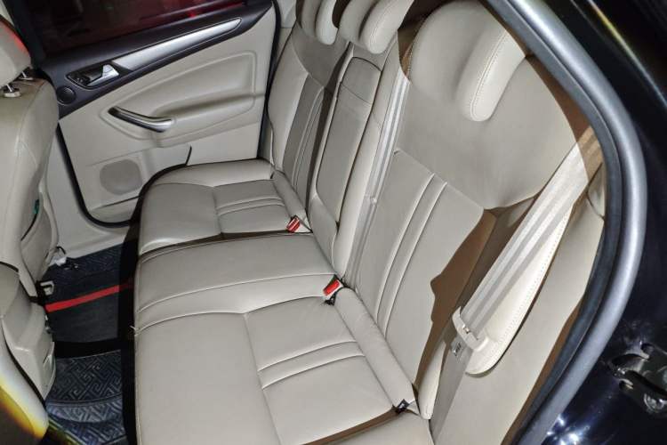 Used Ford Mondeo 2011 2.3L Fashion Edition Left Rear Seat