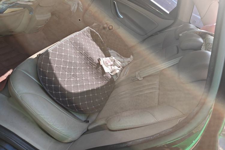 Used Ford Mondeo 2011 2.3L Luxury Model Left Rear Seat