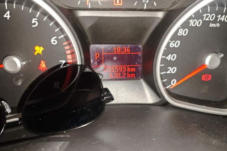 Used Ford Mondeo 2011 2.3L Fashion Edition Odometer Close Up