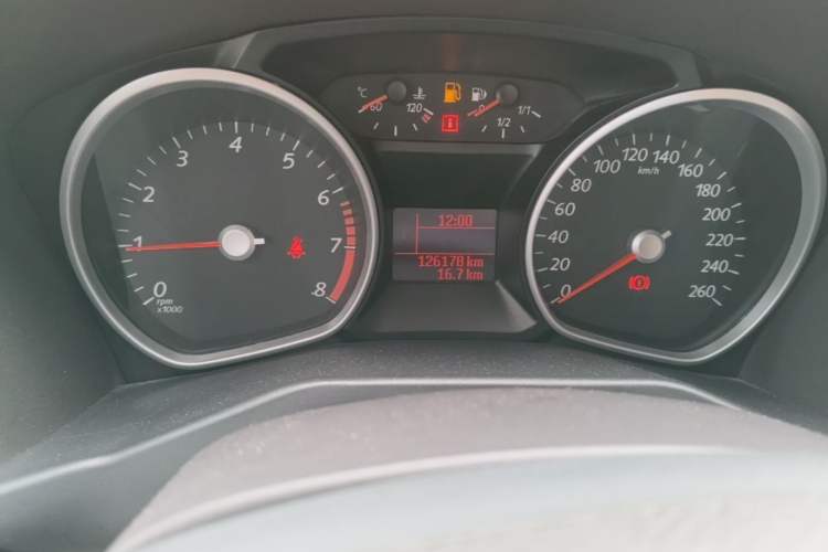 Used Ford Mondeo 2011 2.3L Fashion Edition Odometer Close Up