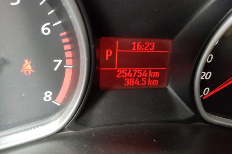 Used Ford Mondeo 2011 2.3L Fashion Edition Odometer Close Up