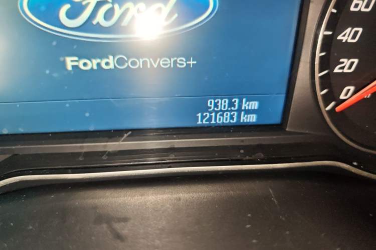 Used Ford Mondeo 2011 2.0L GTDi 200 Luxury Edition Odometer Close Up