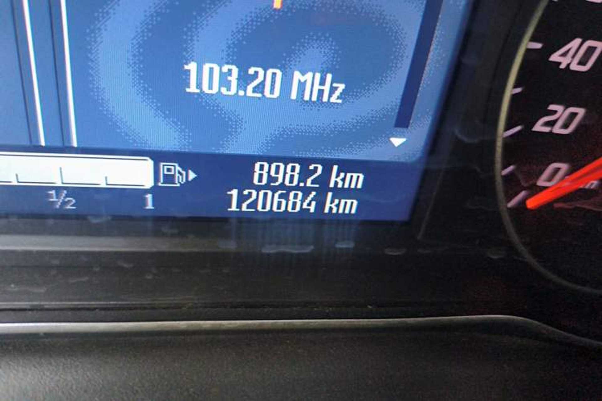 Used Ford Mondeo 2011 2.0L GTDi 200 Fashion Edition Odometer Close Up