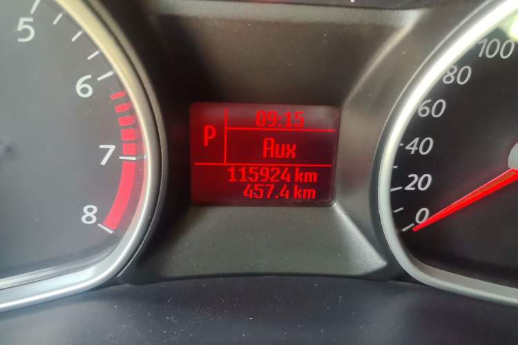 Used Ford Mondeo 2011 2.3L Fashion Edition Odometer Close Up