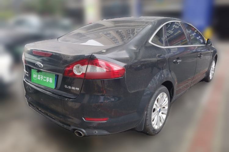 Used Ford Mondeo  Rear Right 45 Deg