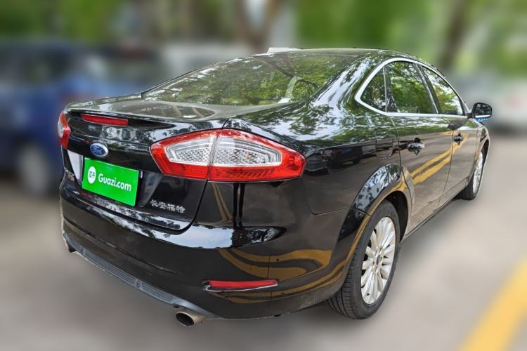 Used Ford Mondeo 2011 2.0L GTDi 200 Fashion Edition Rear Right 45 Deg
