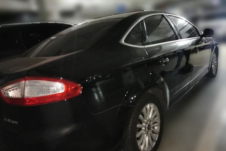 Used Ford Mondeo 2011 2.0L GTDi 200 Fashion Edition Rear Right 45 Deg