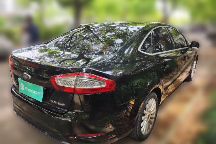 Used Ford Mondeo 2011 2.0L GTDi 200 Fashion Edition Rear Right 45 Deg