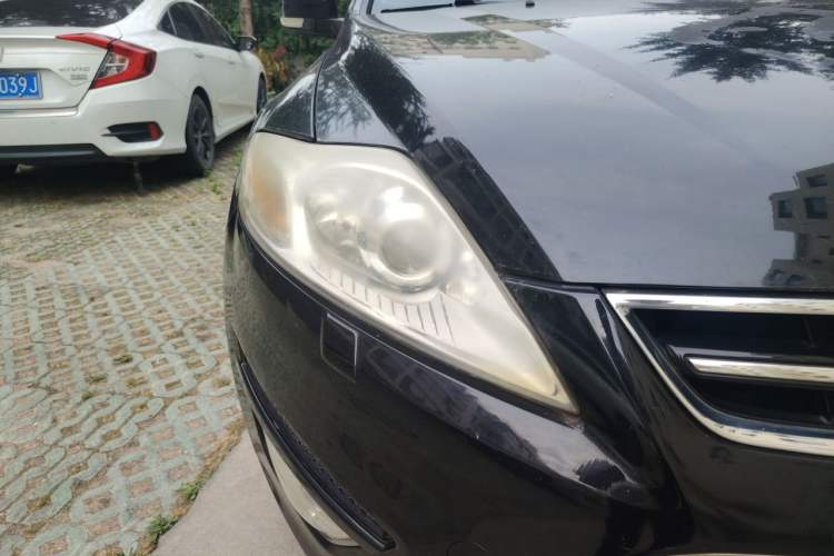 Used Ford Mondeo 2011 2.0L GTDi 200 Luxury Edition Right Front Headlight
