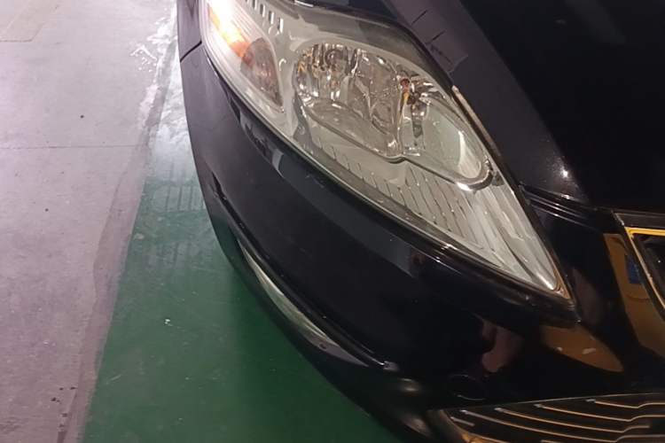 Used Ford Mondeo 2011 2.0L GTDi 200 Fashion Edition Right Front Headlight
