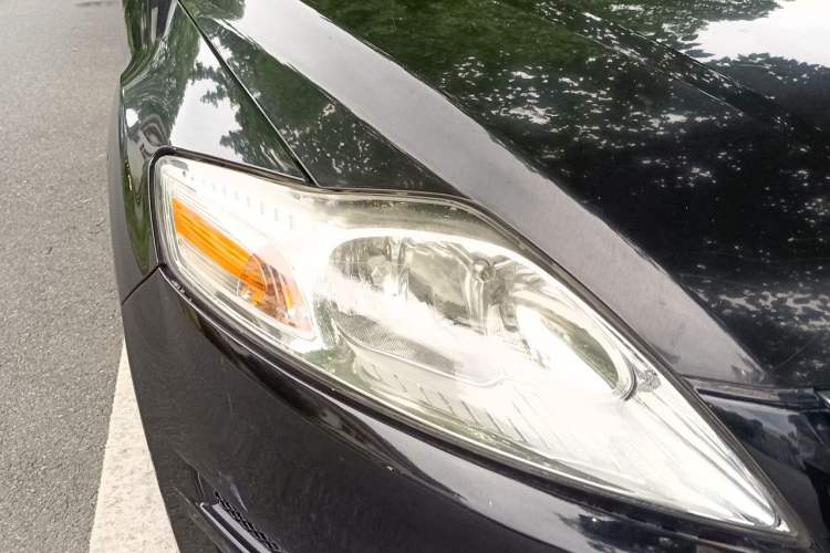 Used Ford Mondeo 2011 2.0L GTDi 200 Fashion Edition Right Front Headlight