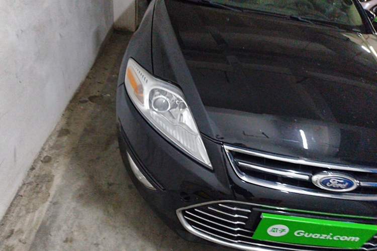 Used Ford Mondeo 2011 2.3L Luxury Model Right Front Headlight