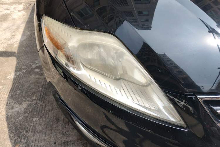 Used Ford Mondeo 2011 2.0L GTDi 200 Fashion Edition Right Front Headlight