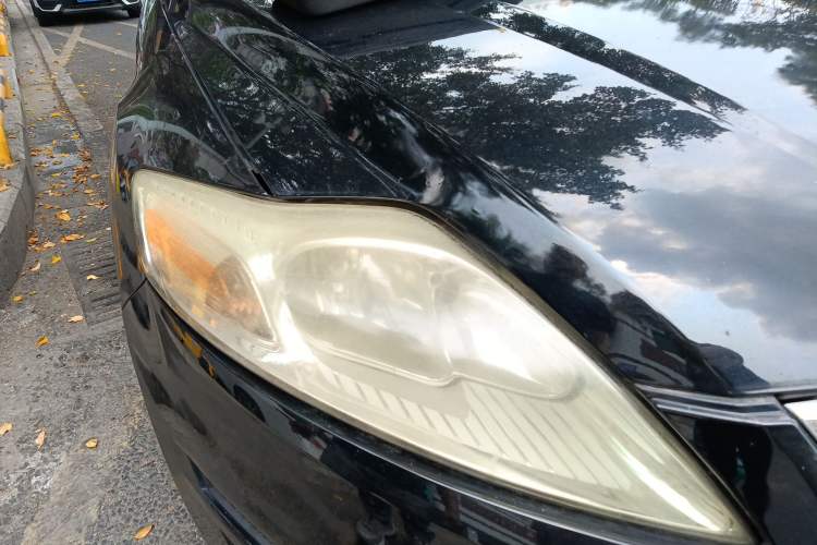 Used Ford Mondeo 2011 2.3L Fashion Edition Right Front Headlight
