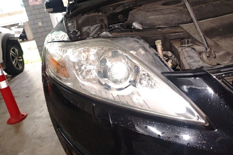 Used Ford Mondeo 2011 2.0L GTDi 200 Luxury Edition Right Front Headlight
