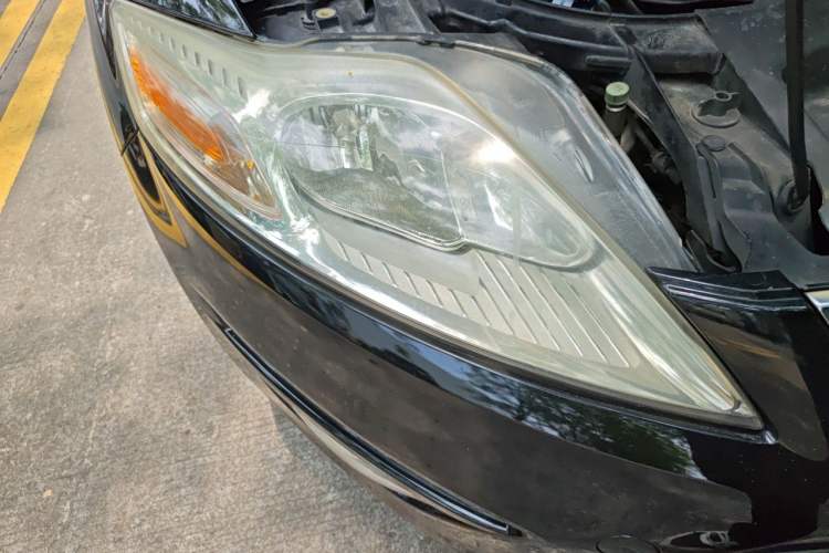 Used Ford Mondeo 2011 2.0L GTDi 200 Fashion Edition Right Front Headlight